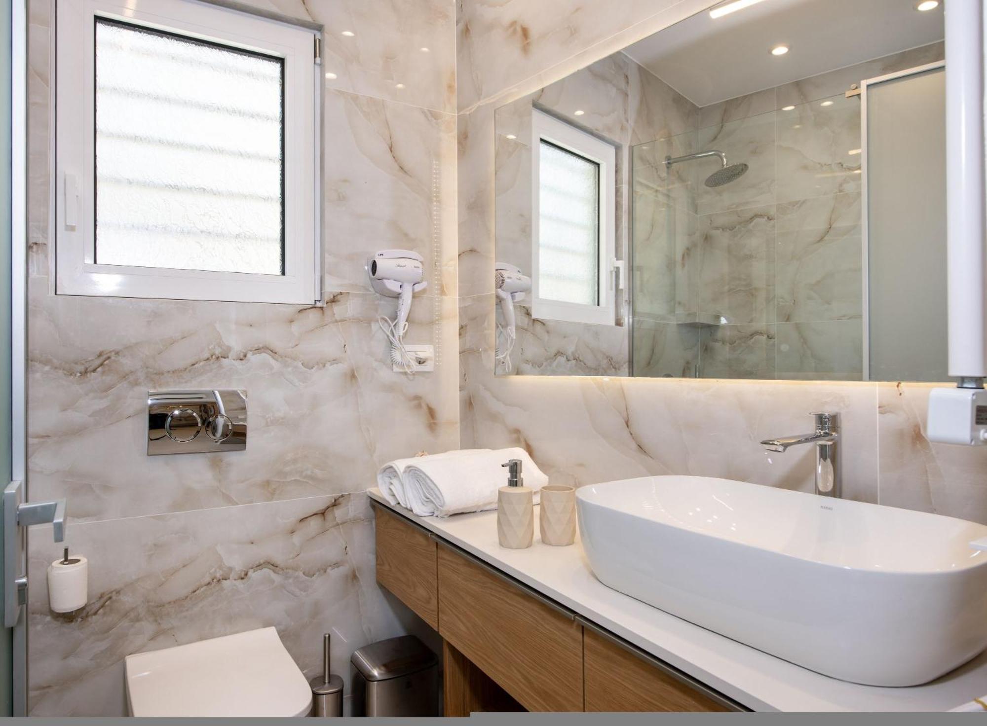 Cherry Central Luxury Suites Khania Eksteriør bilde